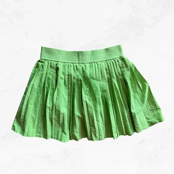 ALO Aces Tennis Skirt in Green Apple - Picture 6 of 7
